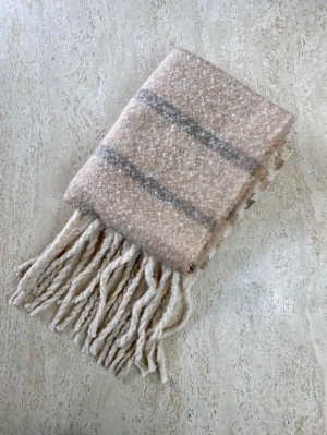 light striped scarfe Thumb