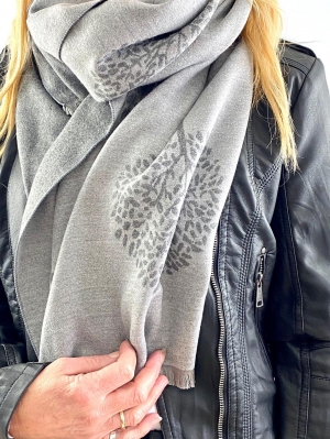 grey scarfe with tree Thumb