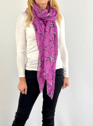 Purple scarfe